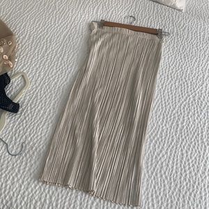 Metallic lightweight skirt Small